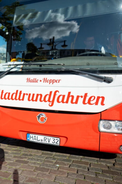 Halle Saale Die Stadtrundfahrt Mit Dem Bus Halle Saale Die Stadtrundfahrt Mit Dem Bus
