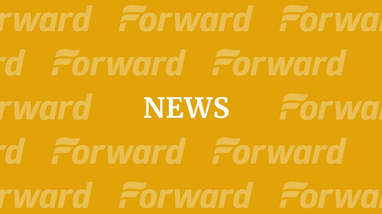 Hollywood Amp 39 Casting Couch Amp 39 Sculpture Covered In Light Of Weinstein Sexual Abuse Scandal Youtube